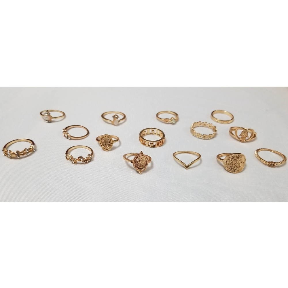 Fashionable Gold Stackable 15pc Rings - Picture 5 of 8